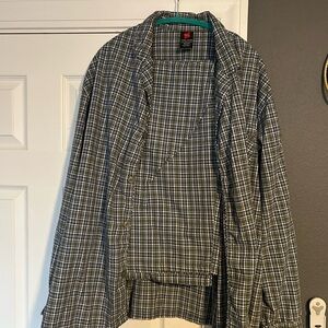 Hanes Gray and White Checkered Pajama Set